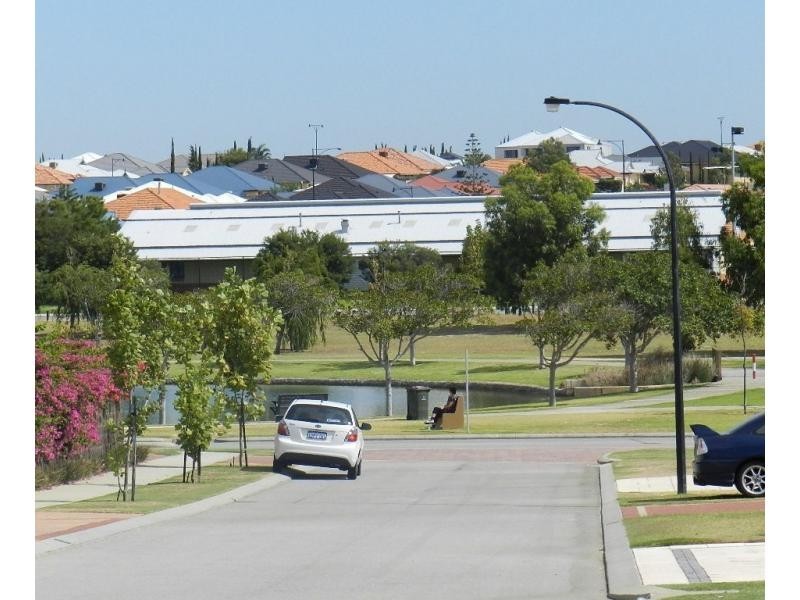 8 Swanmore Street, Butler WA 6036