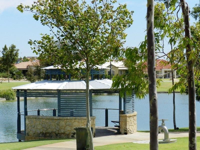 8 Swanmore Street, Butler WA 6036