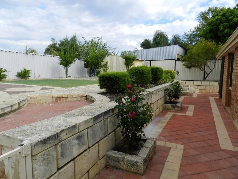 18 Sunningdale Road, Yanchep WA 6035