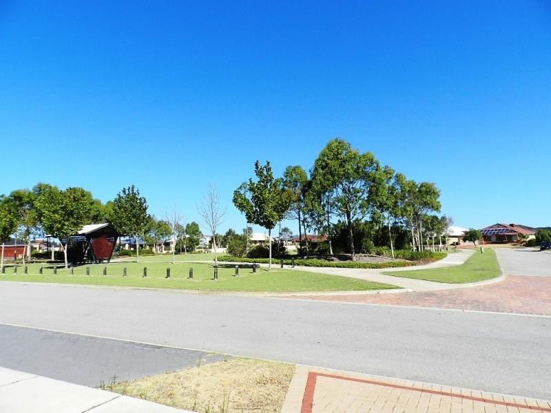 22 Sanderstead Loop, Butler WA 6036