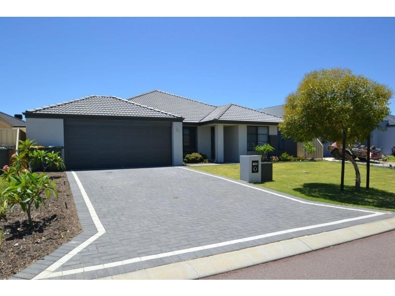33 Cyandra Loop, Banksia Grove WA 6031