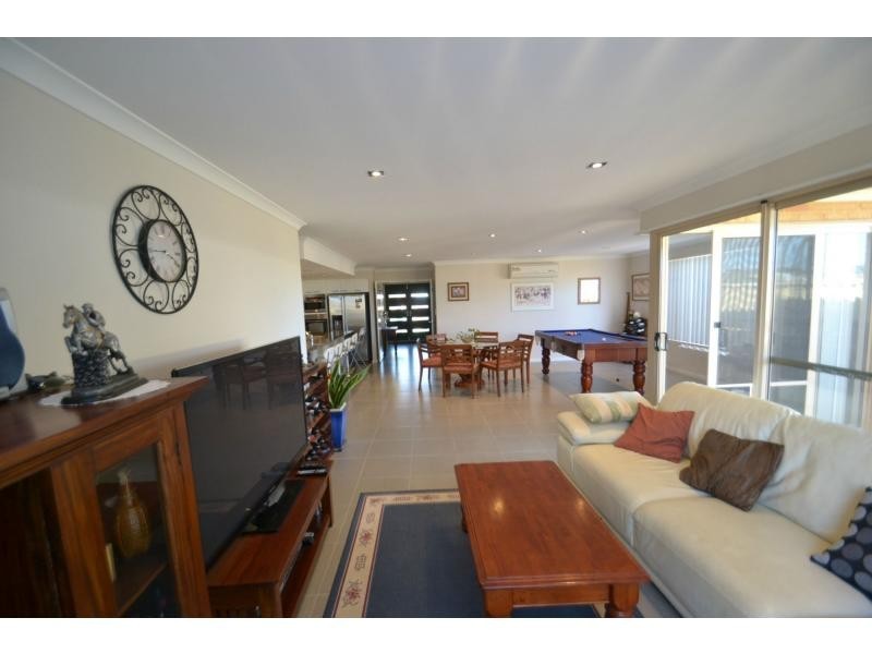 7 Portaferry Gardens, Ridgewood WA 6030