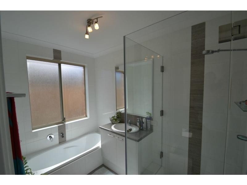 7 Portaferry Gardens, Ridgewood WA 6030