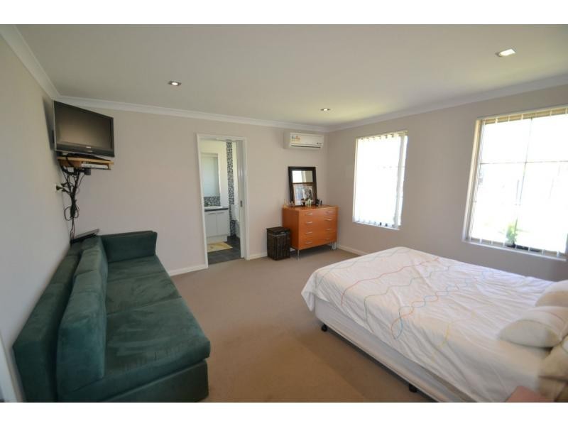 7 Portaferry Gardens, Ridgewood WA 6030