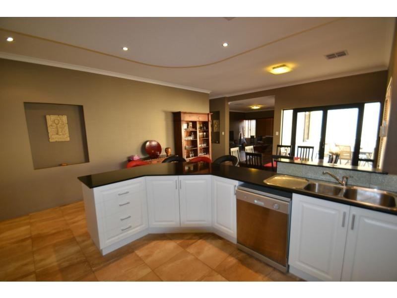 62 Galileo Avenue, Tapping WA 6065