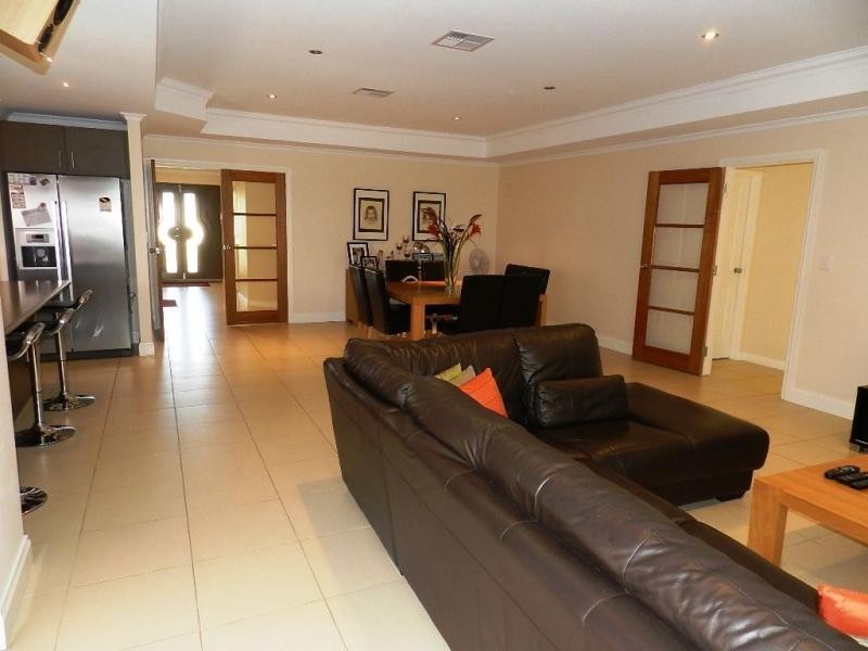 8 Hewlett Turn, Tapping WA 6065