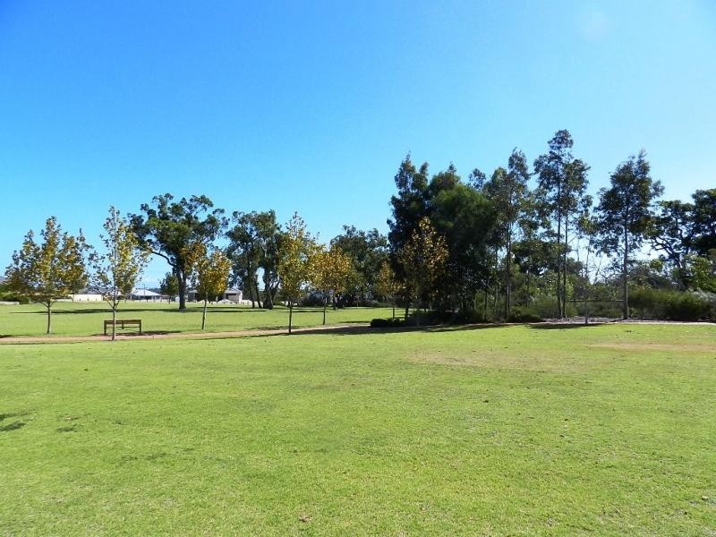 8 Hewlett Turn, Tapping WA 6065