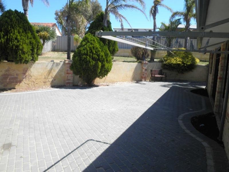 12 Renshaw Boulevard, Clarkson WA 6030