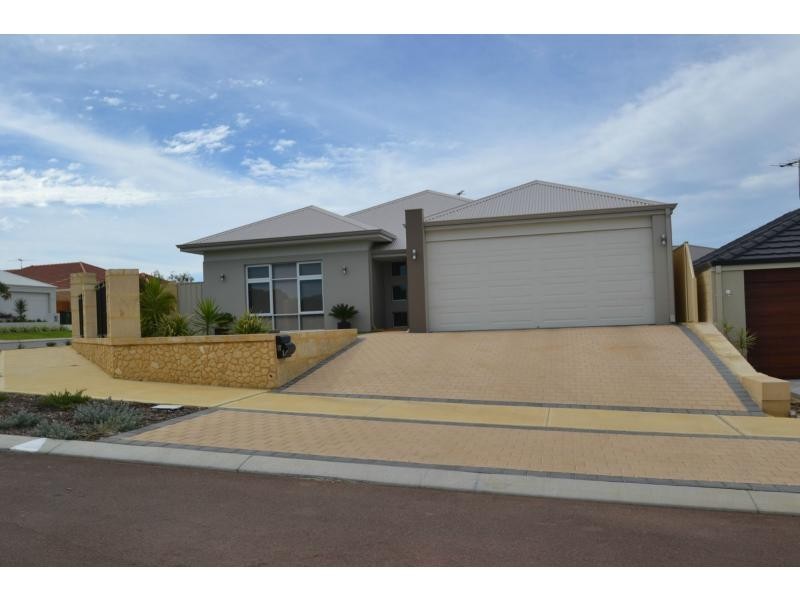 5 Huxleys Trail, Burns Beach WA 6028