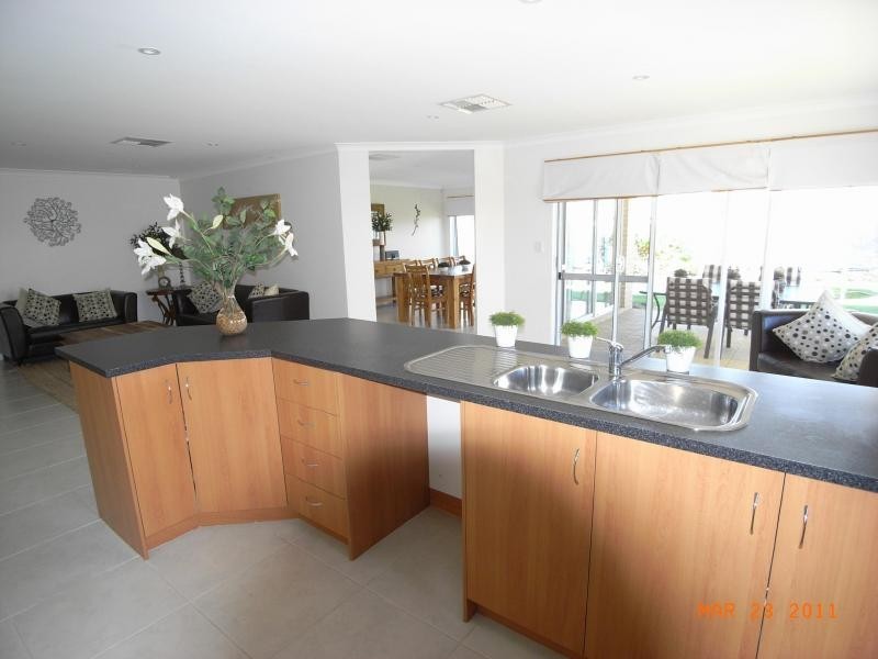 4 Agasse Way, Tapping WA 6065