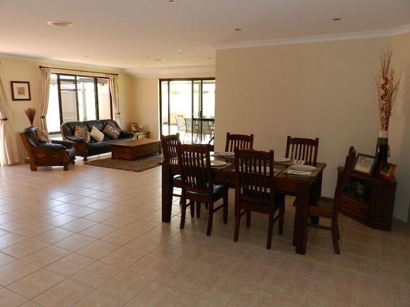 52 Tandara Fairway, Tapping WA 6065