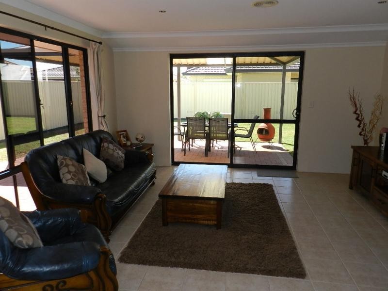 52 Tandara Fairway, Tapping WA 6065