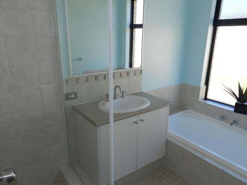 52 Tandara Fairway, Tapping WA 6065