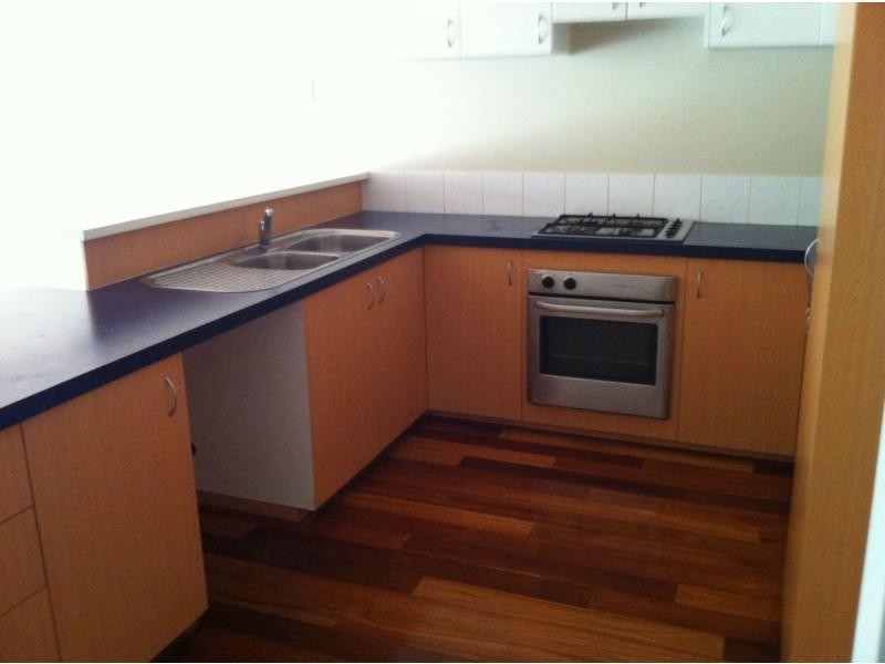 9/5 Yarra Court, Carramar WA 6031