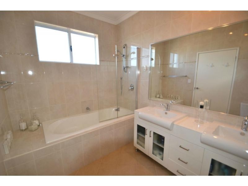 133a Alice Street, Doubleview WA 6018