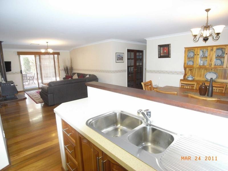 15 Greenock Gardens, Kinross WA 6028