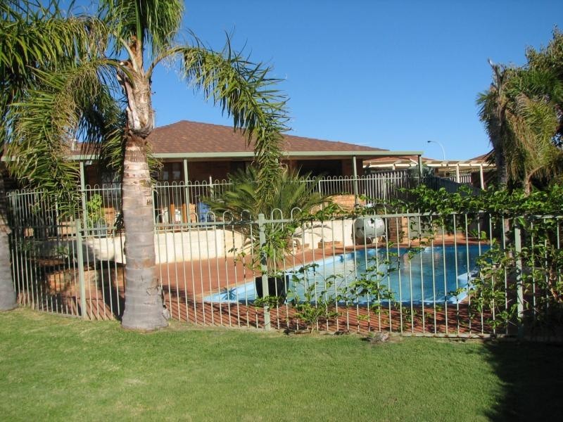 37 Hyland Crescent, Clarkson WA 6030