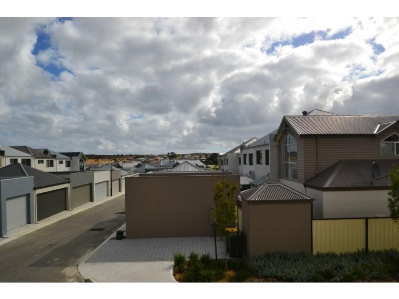 31 Ladera Drive, Clarkson WA 6030