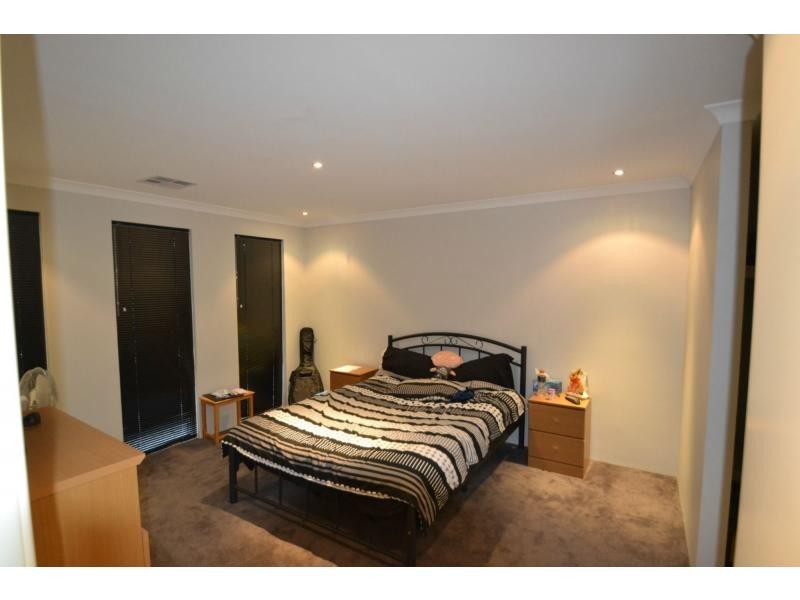 98 Hellfire Drive, Darch WA 6065