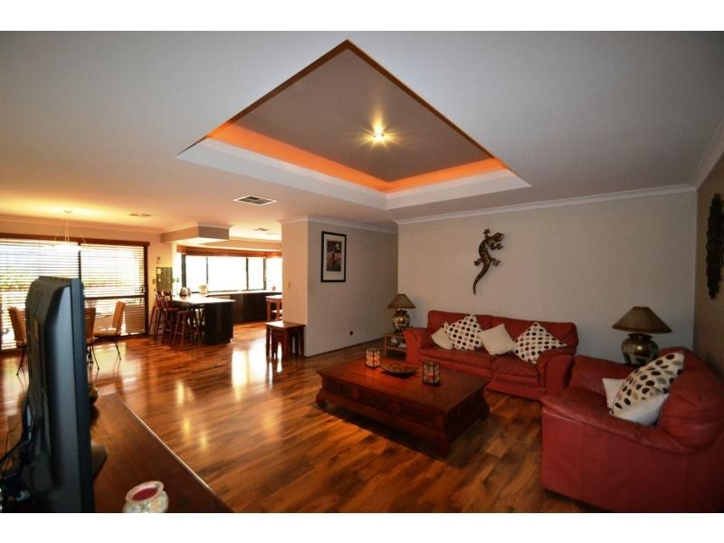 84 Camborne Parkway, Butler WA 6036