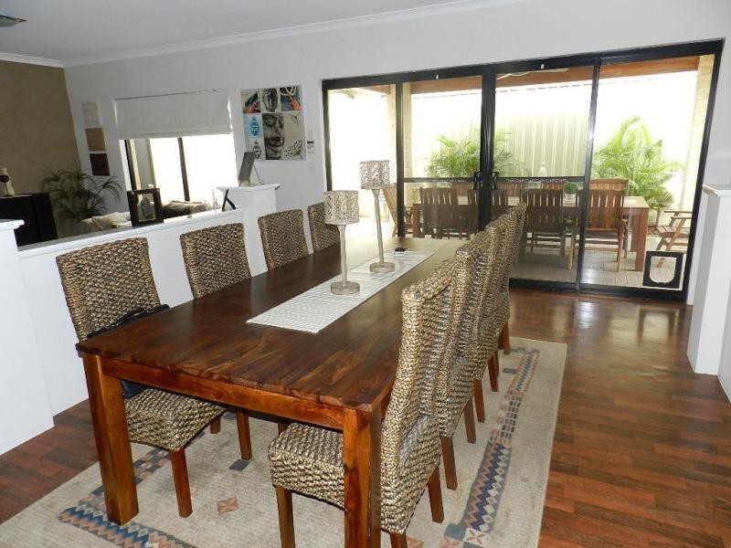 33 Collanda Circuit, Carramar WA 6031