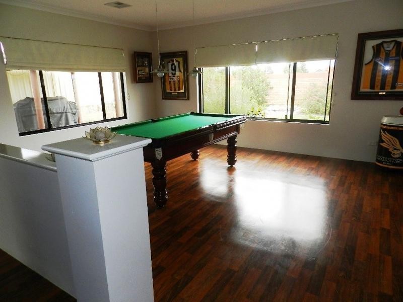 33 Collanda Circuit, Carramar WA 6031