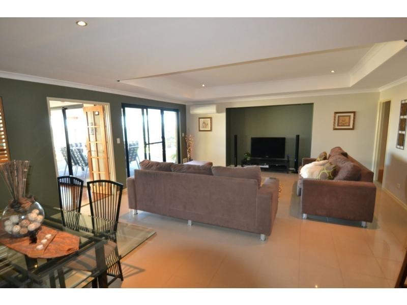 50 Dumaresq Loop, Quinns Rocks WA 6030