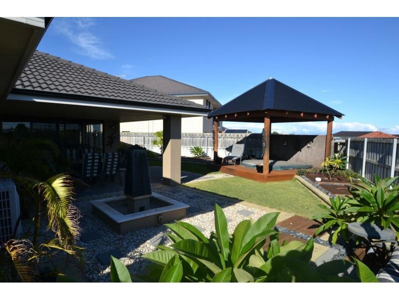 50 Dumaresq Loop, Quinns Rocks WA 6030