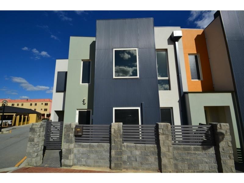 9 Hammersmith Court, Joondalup WA 6027