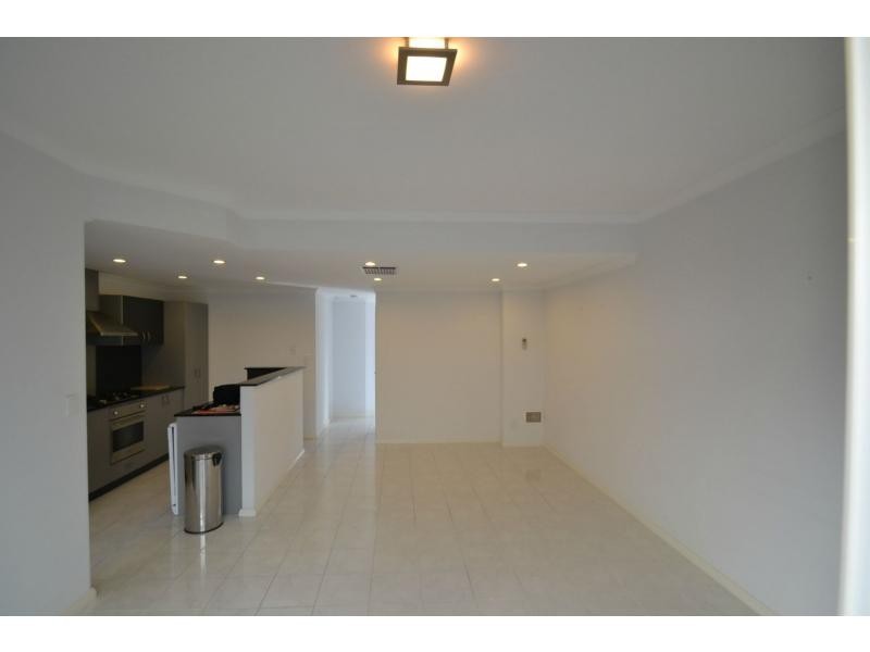 9 Hammersmith Court, Joondalup WA 6027