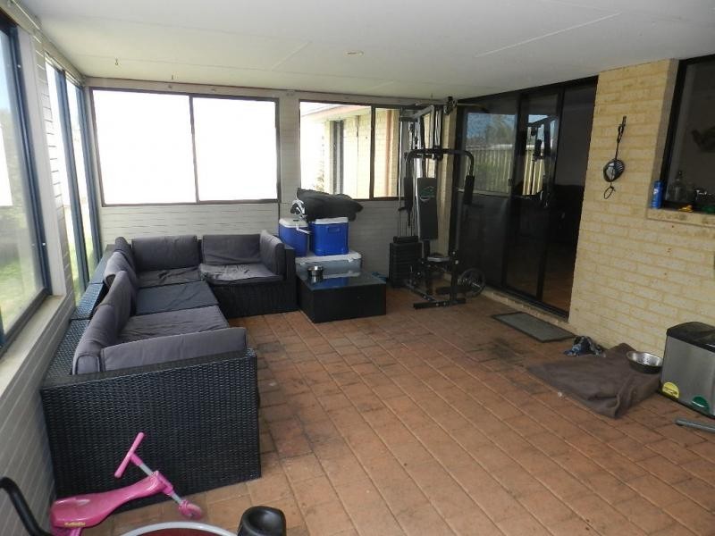 28 Pembury Way, Butler WA 6036