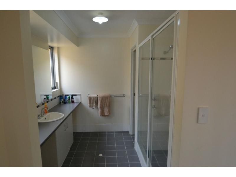 11 Kinglake Road, Yanchep WA 6035