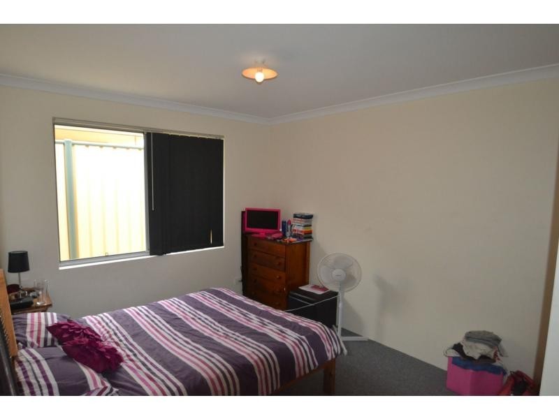 11 Kinglake Road, Yanchep WA 6035