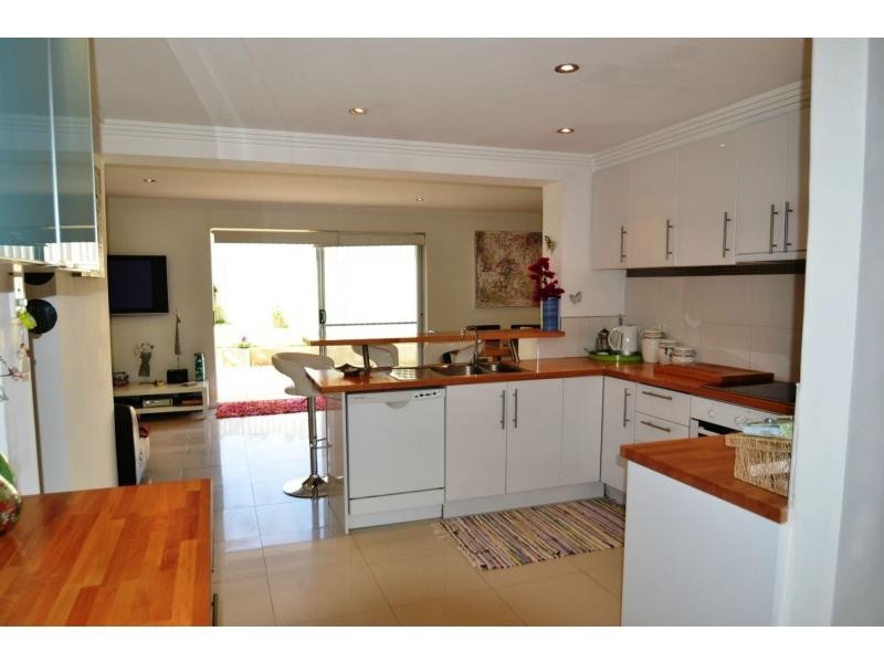 8 Celtic Place, Kallaroo WA 6025
