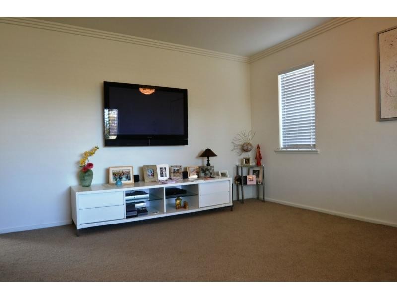8 Celtic Place, Kallaroo WA 6025