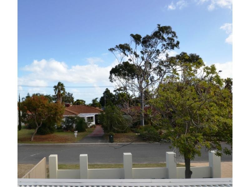 8 Celtic Place, Kallaroo WA 6025