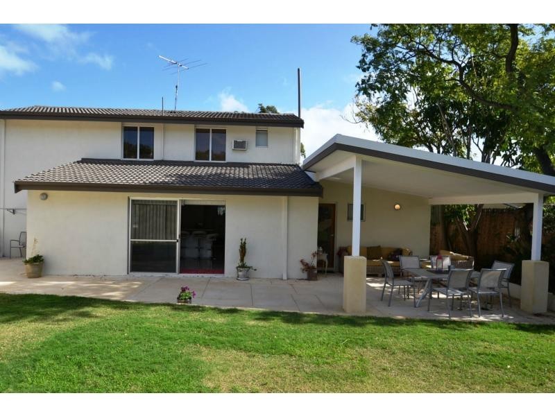8 Celtic Place, Kallaroo WA 6025