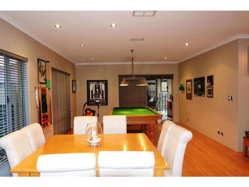 11 Pintail Pass, Tapping WA 6065