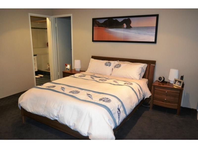 11 Pintail Pass, Tapping WA 6065