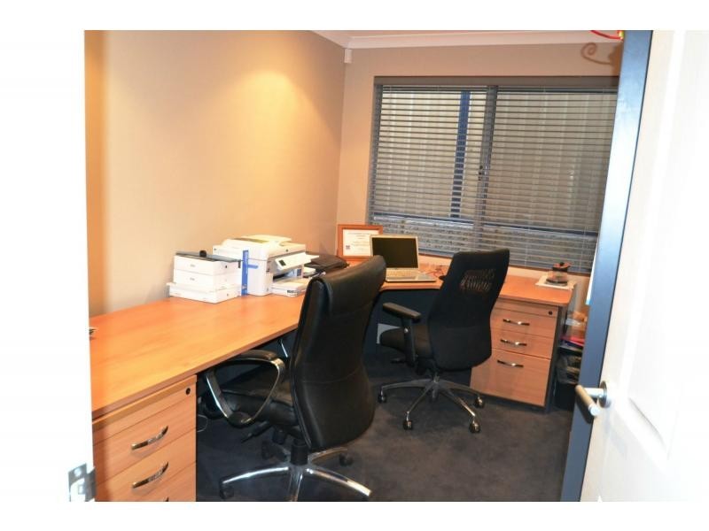 11 Pintail Pass, Tapping WA 6065