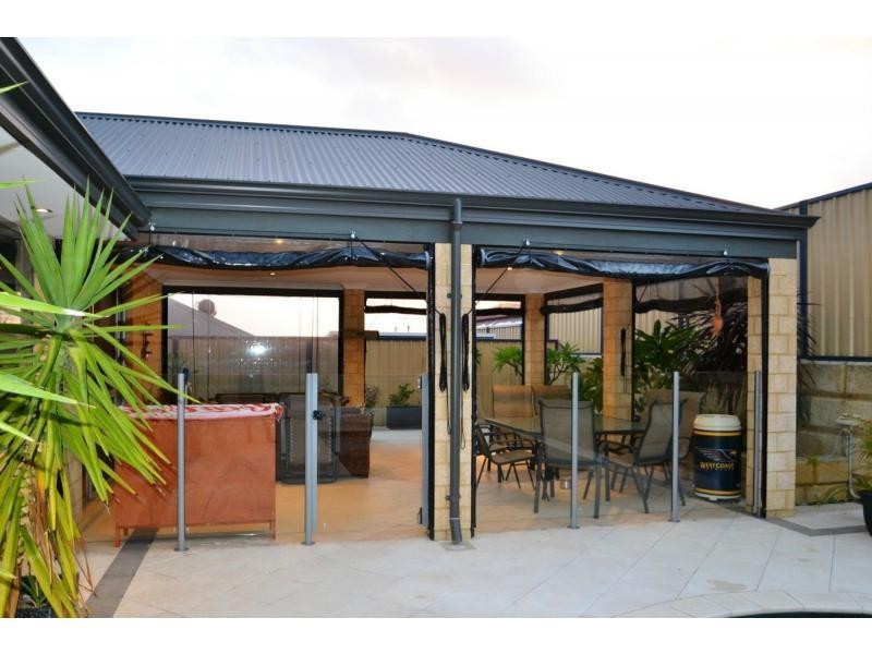 11 Pintail Pass, Tapping WA 6065