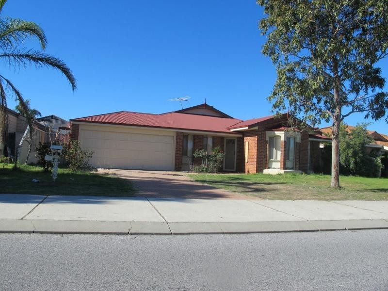 11 St Stephens Crescent, Tapping WA 6065