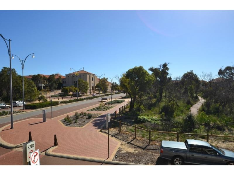 Unit 28/164 Lakeside Drive, Joondalup WA 6027