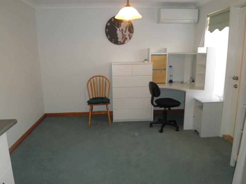 21 Nottinghill Street East, Joondalup WA 6027