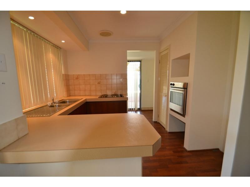 4 Woodbridge Mews, Beldon WA 6027