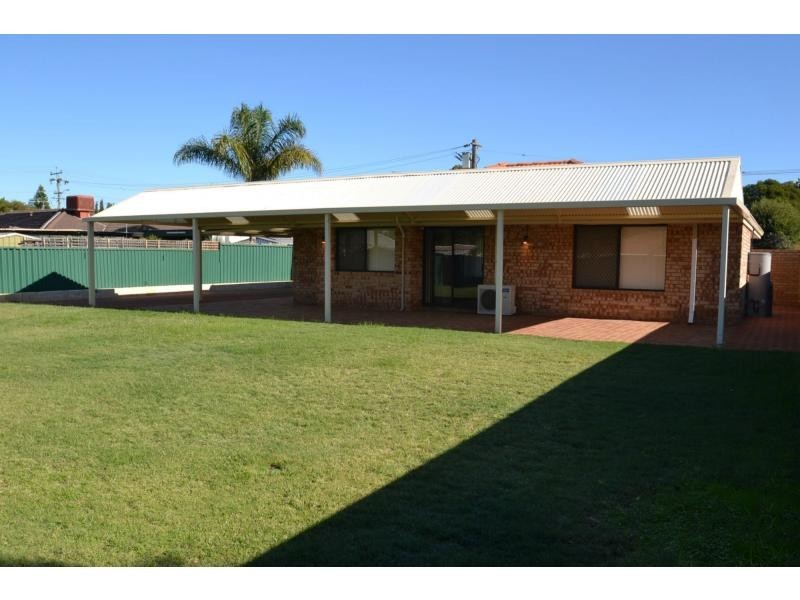 4 Woodbridge Mews, Beldon WA 6027