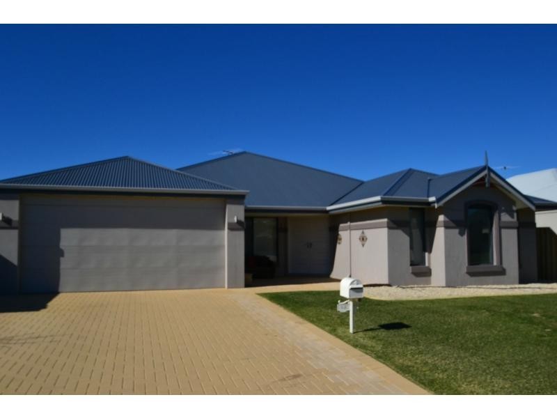 93 Da Vinci Drive, Tapping WA 6065