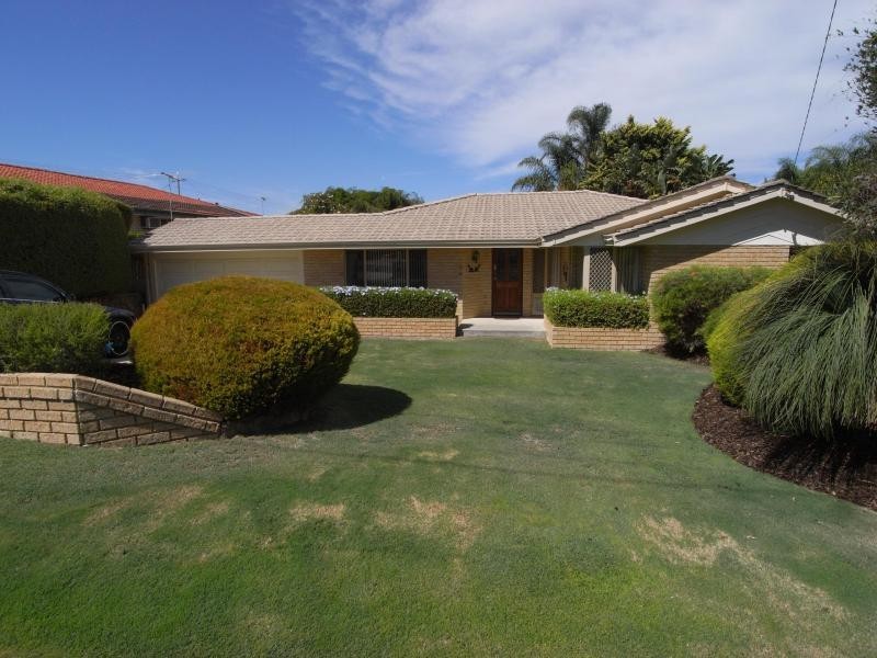 14 Altair Way, Beldon WA 6027