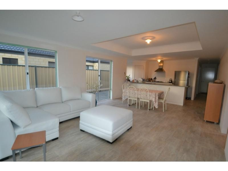 6 Finke Bend, Yanchep WA 6035