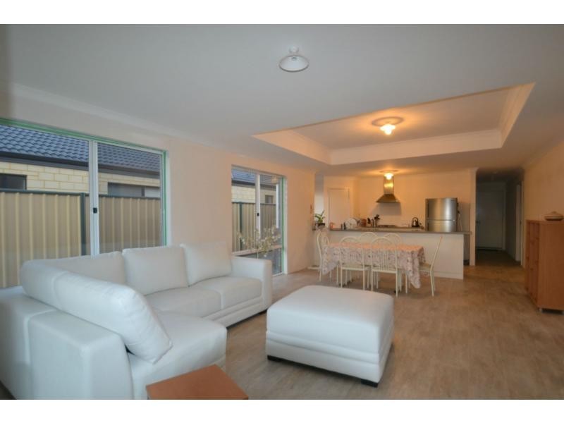 6 Finke Bend, Yanchep WA 6035